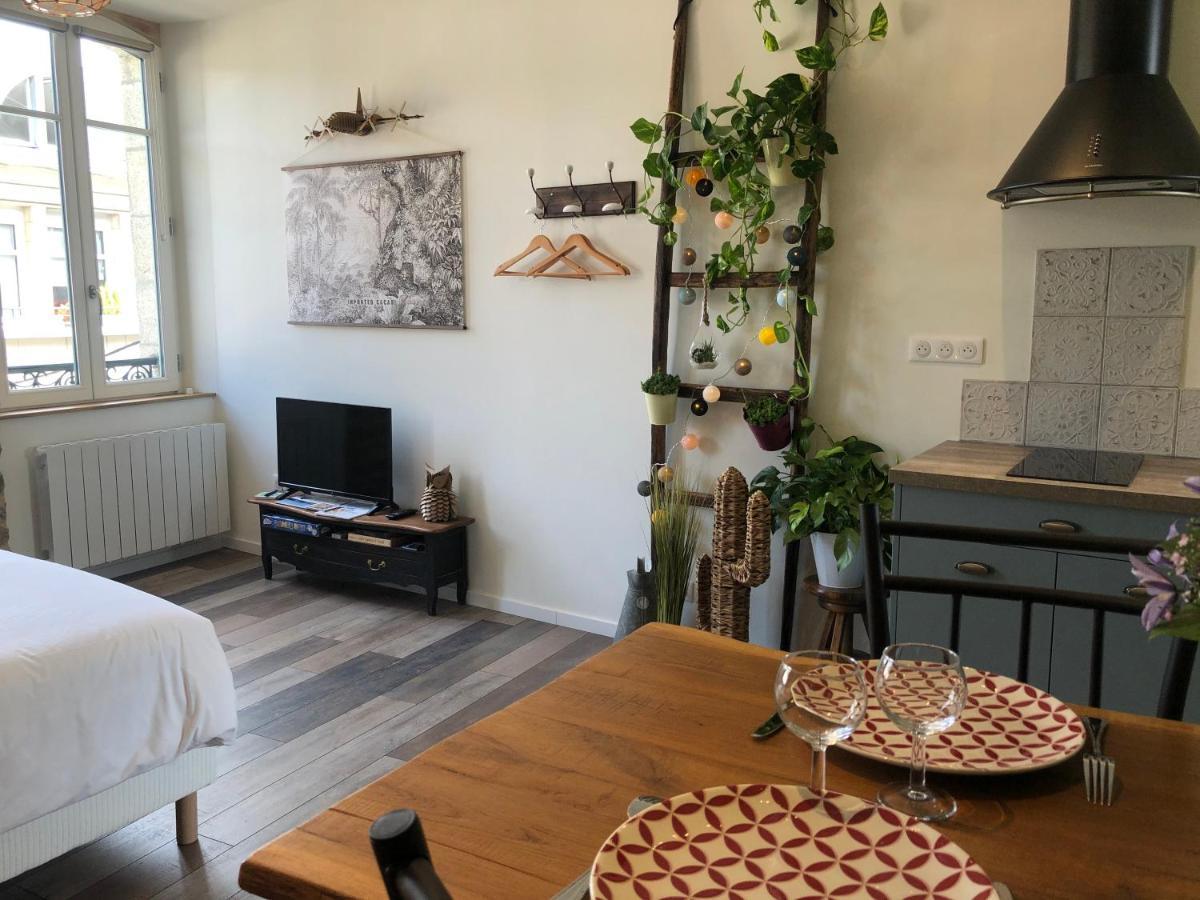 Appartement Centre-Ville Avec Terrasse Rustique فان المظهر الخارجي الصورة